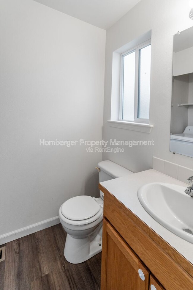 Building Photo - 2316 N Wilbur Rd