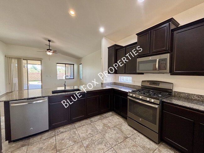 Building Photo - 9906 N Niobrara Way