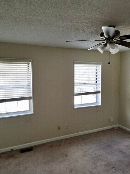 2nd bedroom - 8864 Flamingo Ct