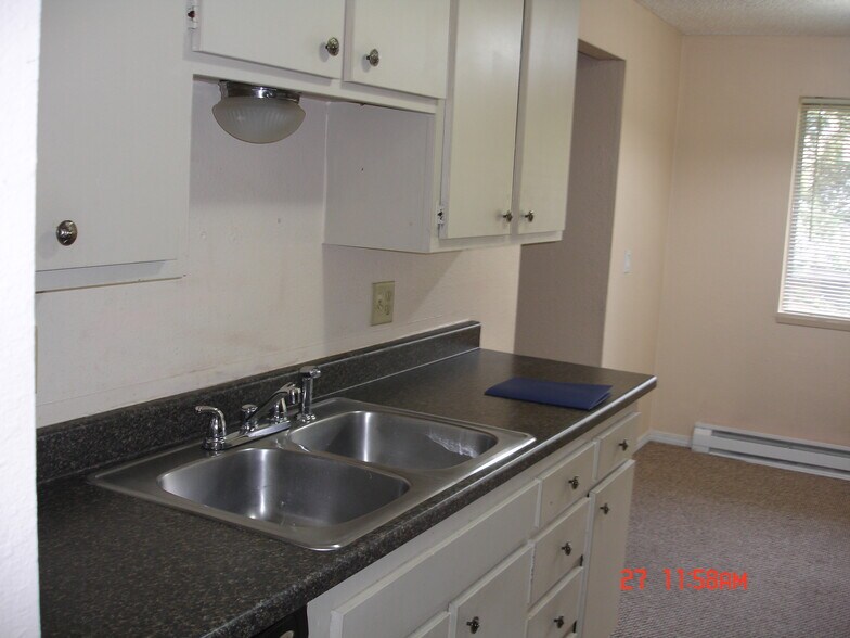 Building Photo - 17106 NE 45th St