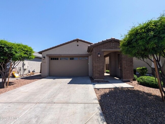 Building Photo - 9509 W Sells Dr