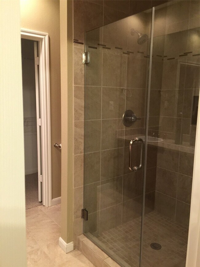 Building Photo - 3001 Murworth Dr