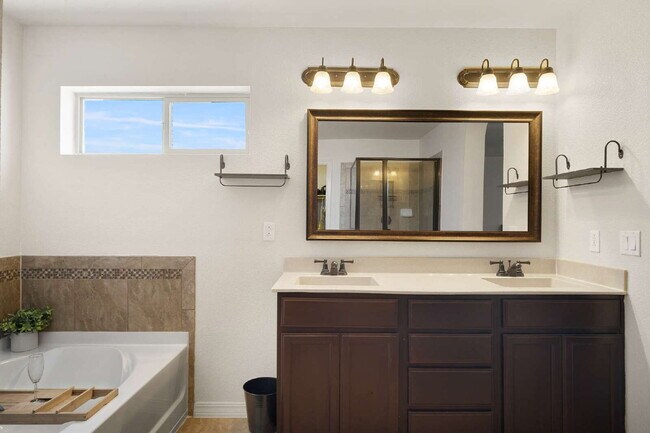 Building Photo - 13483 Halifax St