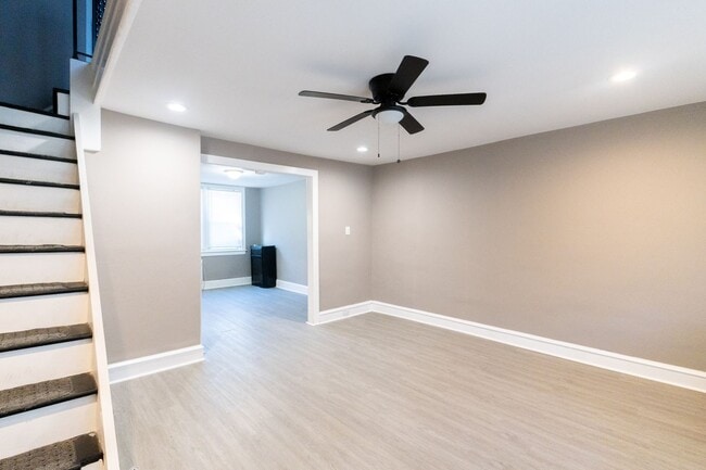 Building Photo - Elmwood Park area newly renovated 3 bedroom