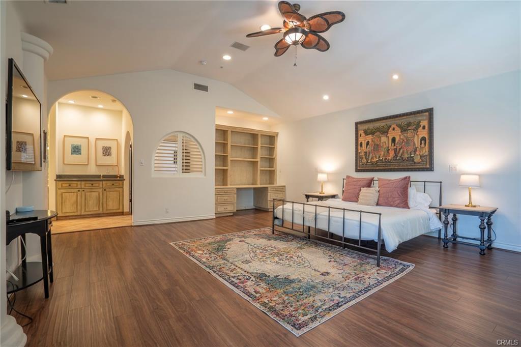 Building Photo - 4063 Benedict Canyon Dr