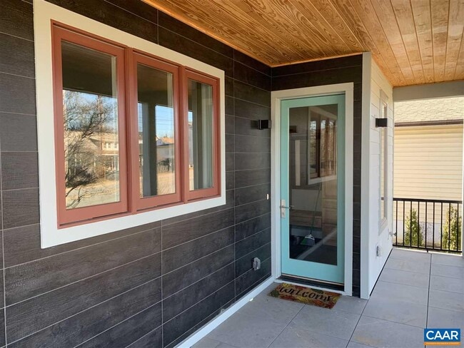 Building Photo - 808 Elliott Ave