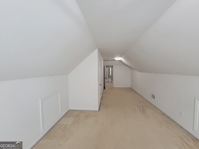 Building Photo - 175 Stillwood Dr