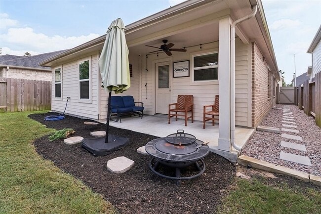 Building Photo - 40543 Berylline Ln.