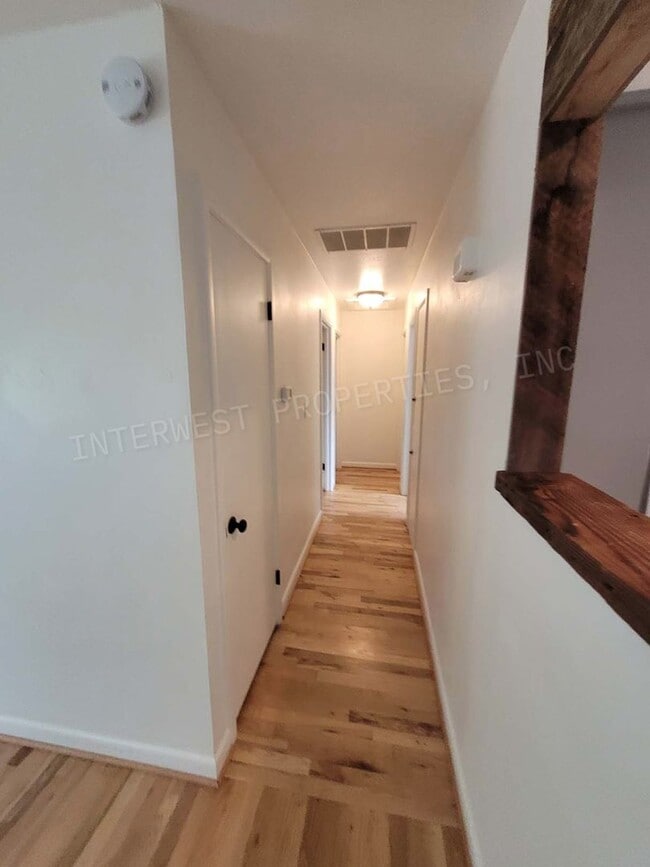 Building Photo - Beautiful 3 bdrm Home w/ a remodeled kitchen, stainless appliances, deck, yard and more!!!