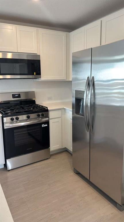 Building Photo - 379 Keefer