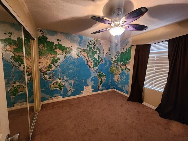 Building Photo - Modern Comfort in the Heart of Summerlin!