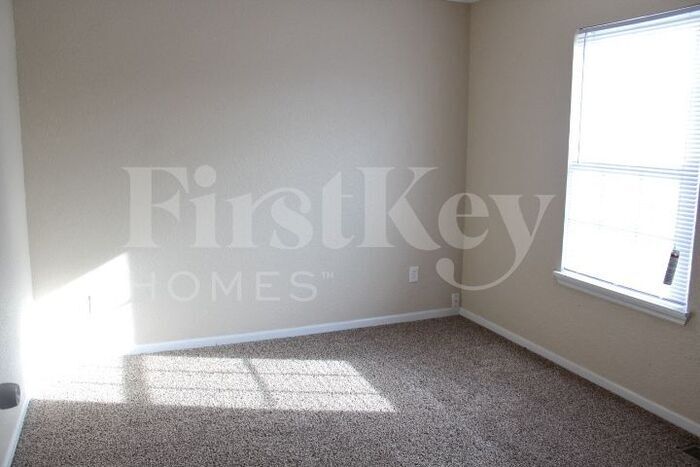 Building Photo - 10247 Hornton St