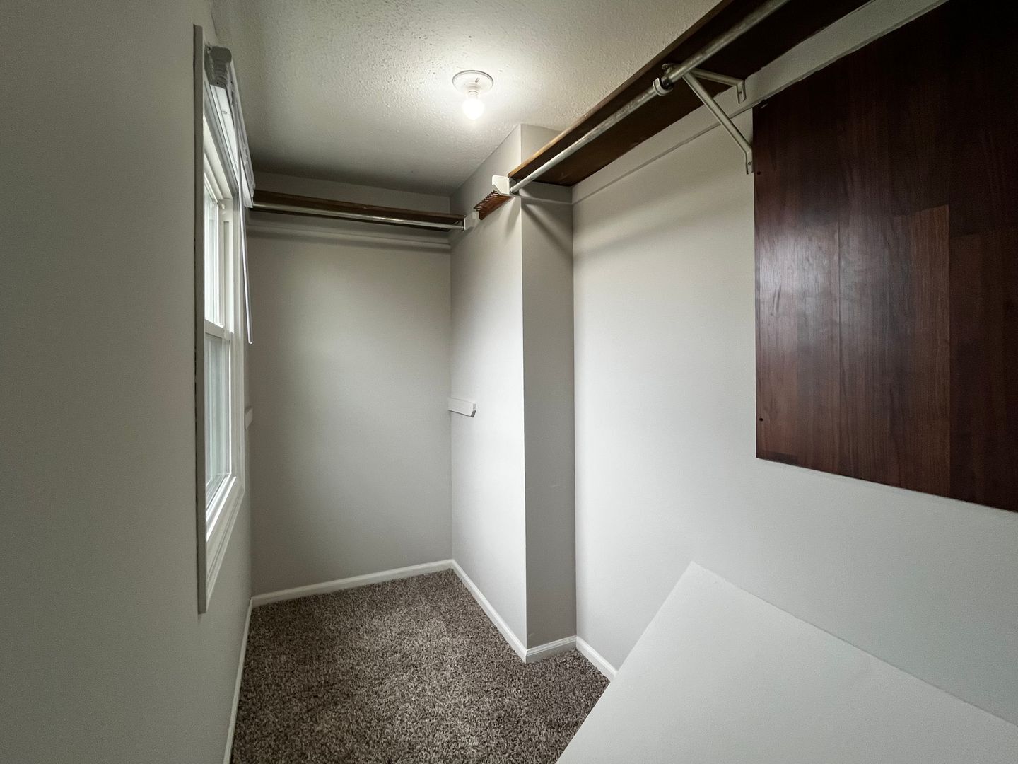 Building Photo - 905 Aurora Knoll Ln