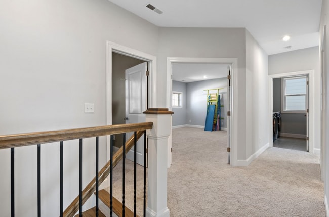 Building Photo - 217 Tumbling River Dr