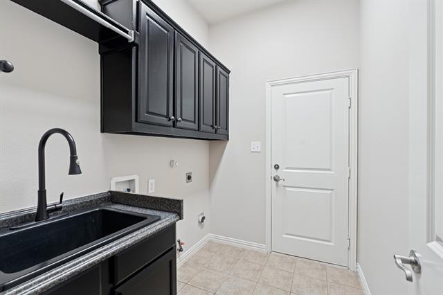 Building Photo - 4407 Lindenwood Dr