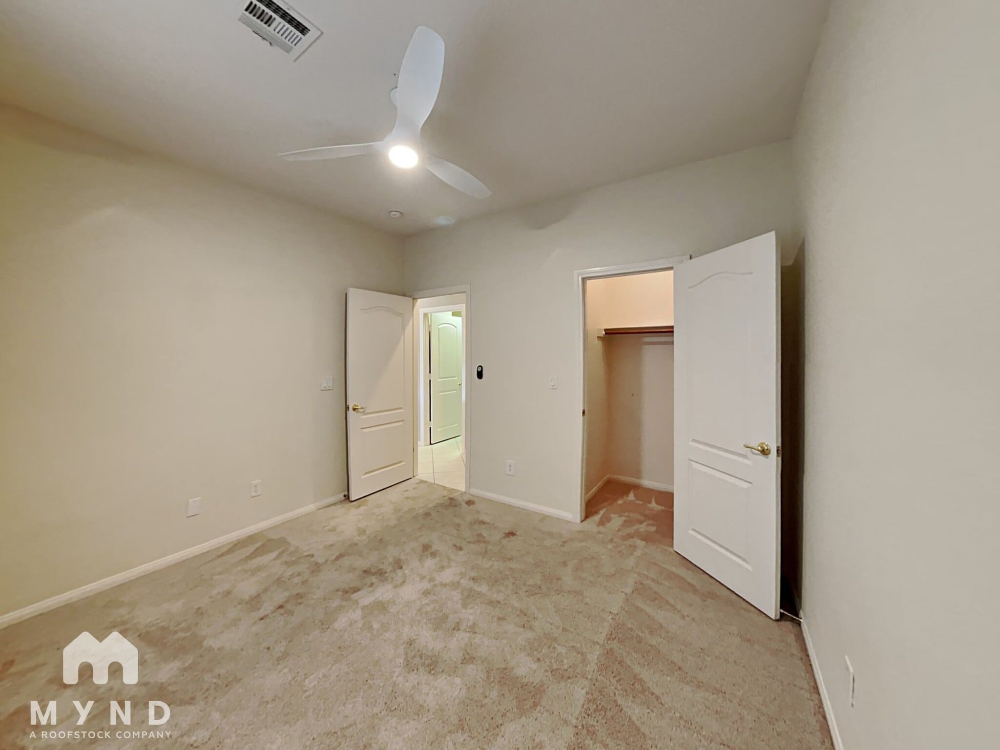 Building Photo - 2728 La Porte Ct