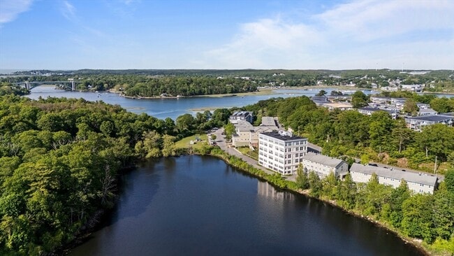 Building Photo - 24 Cobblestone Ln