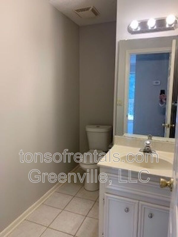 Building Photo - 710 Stallings Rd