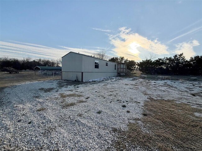 Building Photo - 900 Phillip Ln