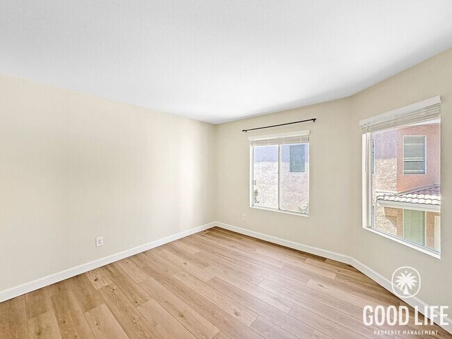 Building Photo - 417 Sanibelle Cir