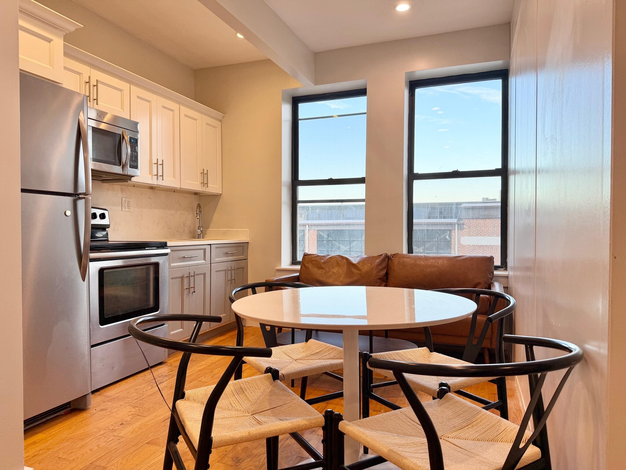 Building Photo - 11-09 36th Ave