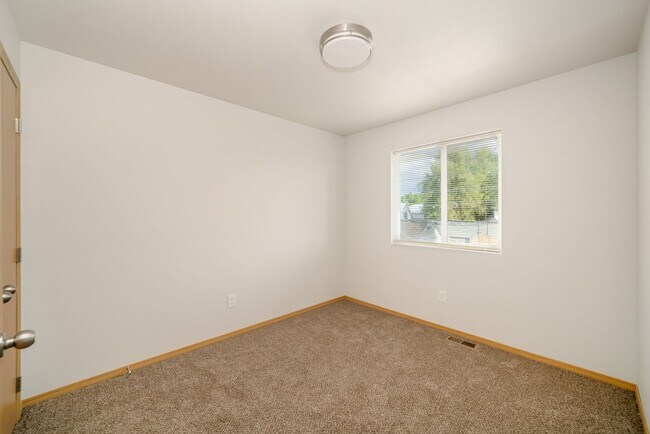 Building Photo - 1113 W Sinto Ave