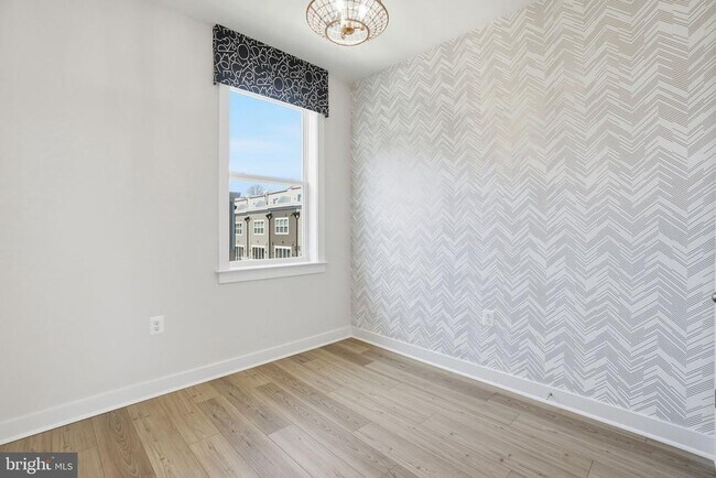 Building Photo - 3599 Aster St