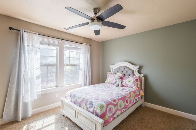 Building Photo - Stunningly Upgraded 4-Bedroom Home in Prime Eagle Location