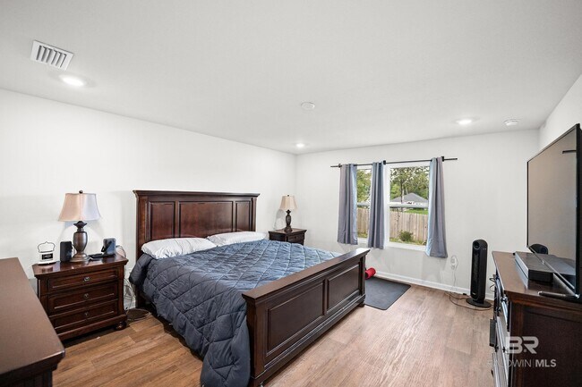 Building Photo - 3079 Camino Real Lp