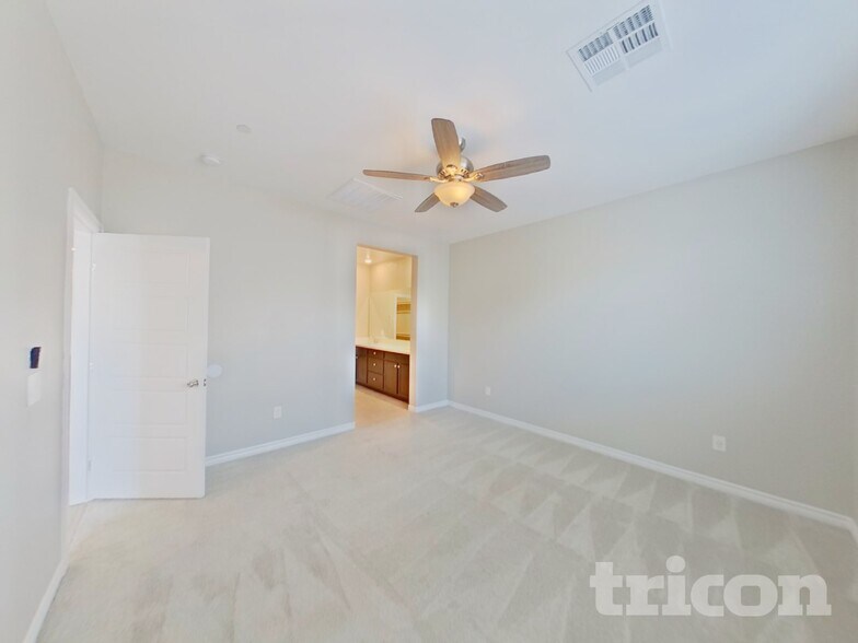 Building Photo - 9458 White Fir Grv Ct