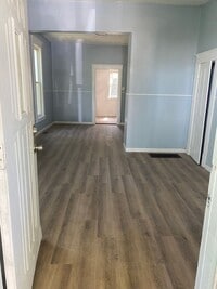 Building Photo - 3 bedroom home near Downtown Muncie