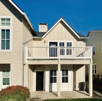 Building Photo - Modern end unit townhome in Jacksonville!