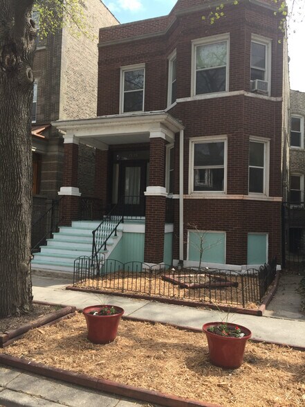 Building Photo - 1535 W Highland Ave