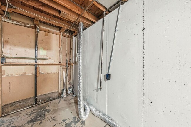 Building Photo - 3034 Forge Dr