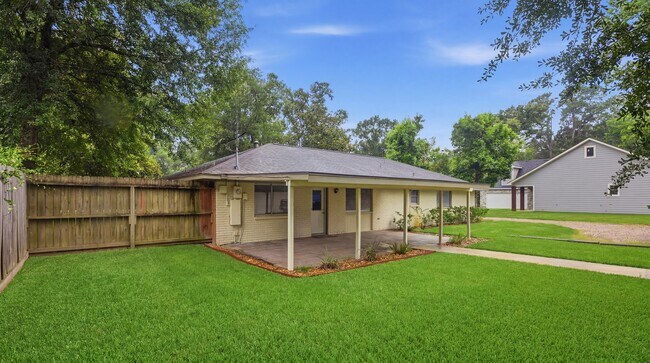 Building Photo - 1511 Sungail Dr