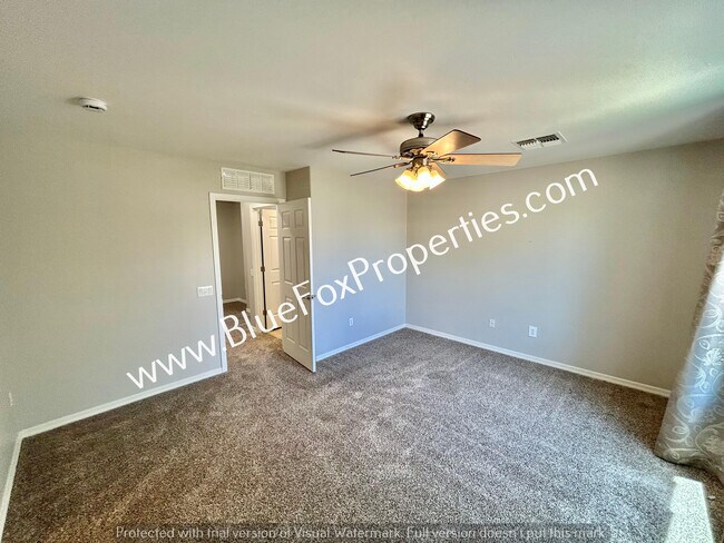 Building Photo - 10412 E Capercaillie St