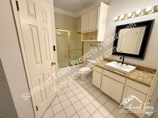 Building Photo - 4980 Littlewood Dr