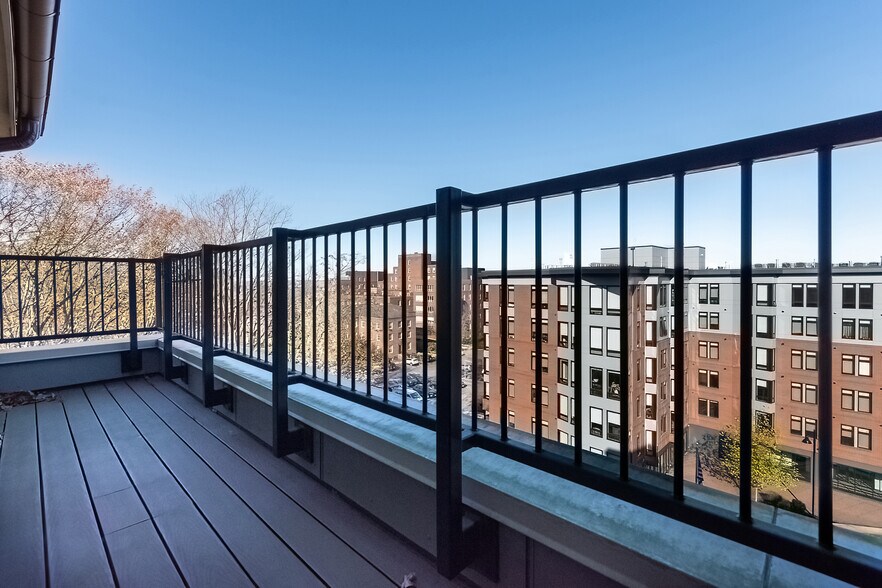 Building Photo - 1501 Commonwealth Ave