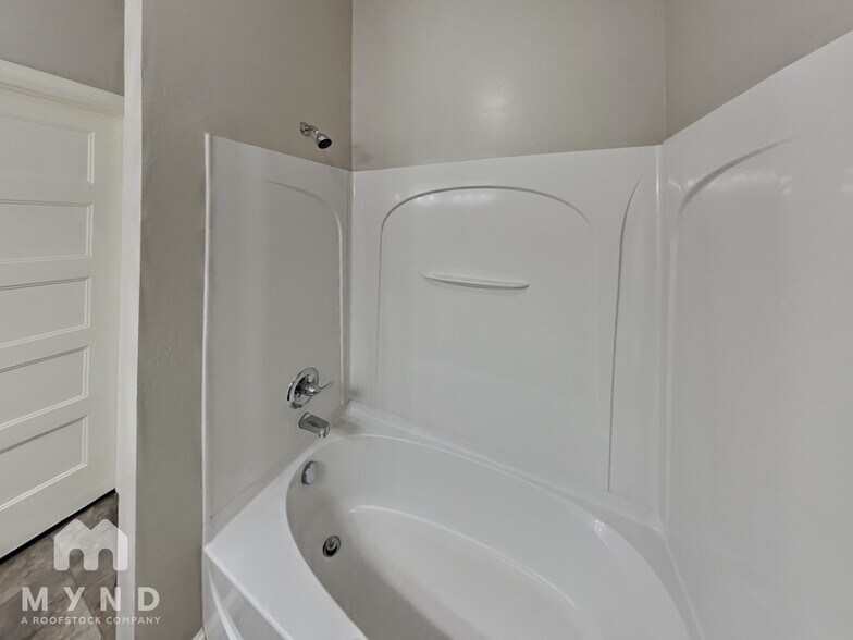 Building Photo - 18121 Manera Wy