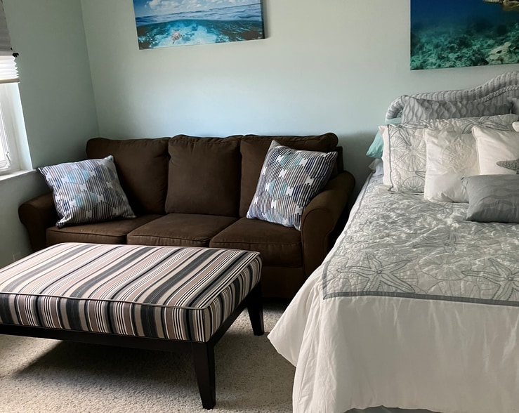 Guest Bedroom - 3215 S Ocean Blvd