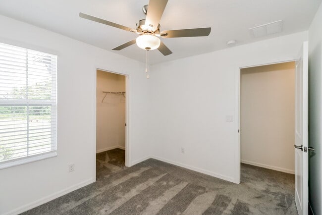 Building Photo - 2141 Skybrooke Blvd