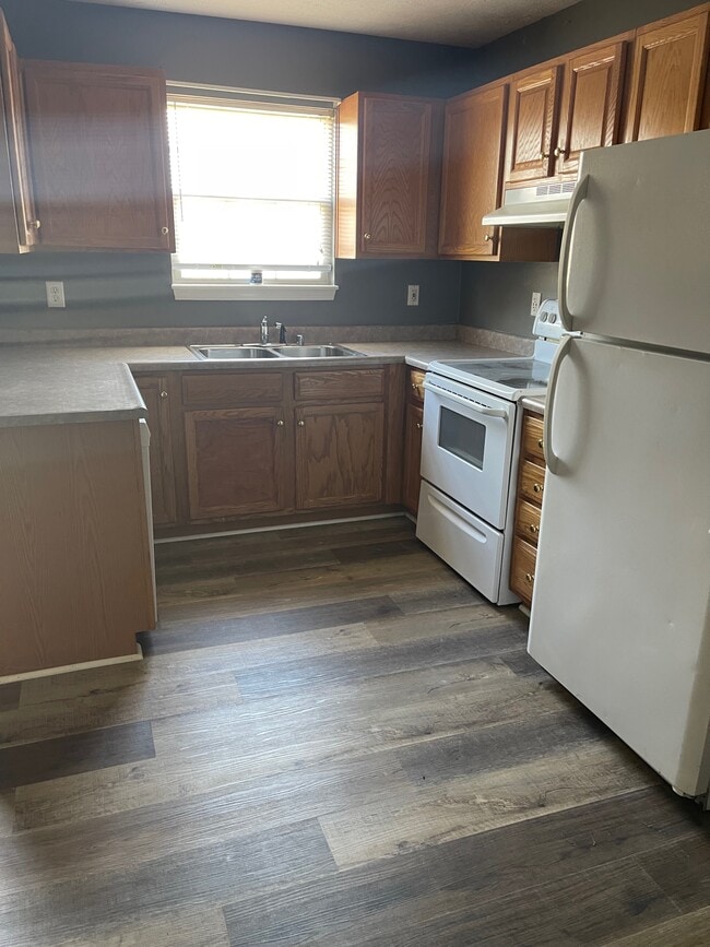 Building Photo - 2301 Filiatreau Ln