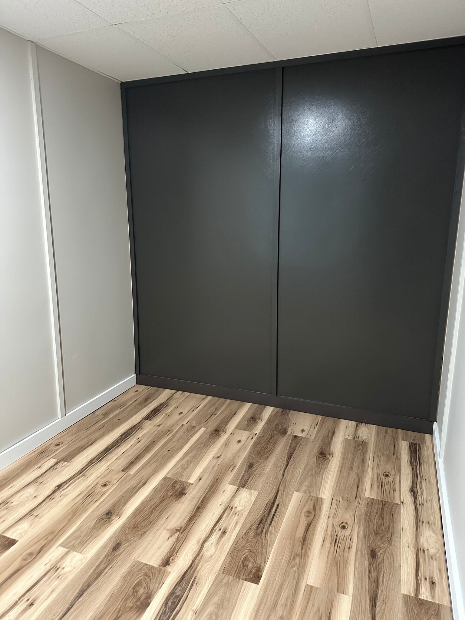 Building Photo - 415 S James St