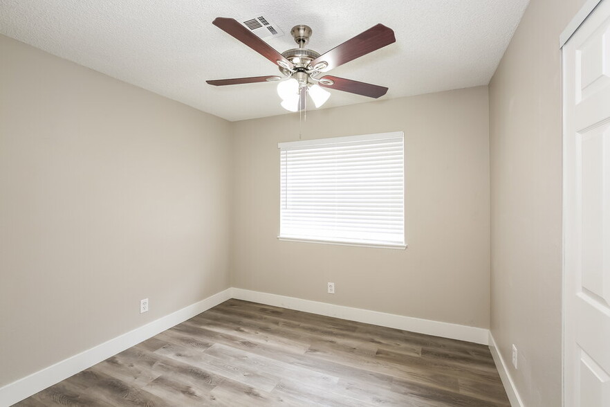 Building Photo - 6108 Rymer Ct