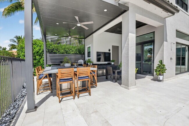 Building Photo - 16892 Strasbourg Ln