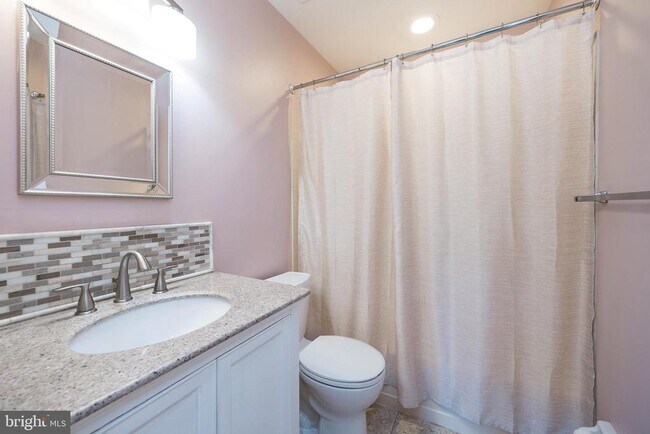 Building Photo - 3930 Gatehouse Lane