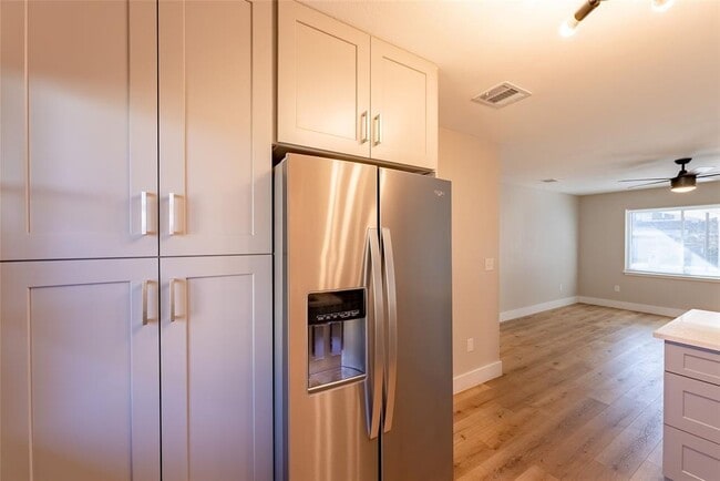 Building Photo - 4306 Shallowbrook Trail