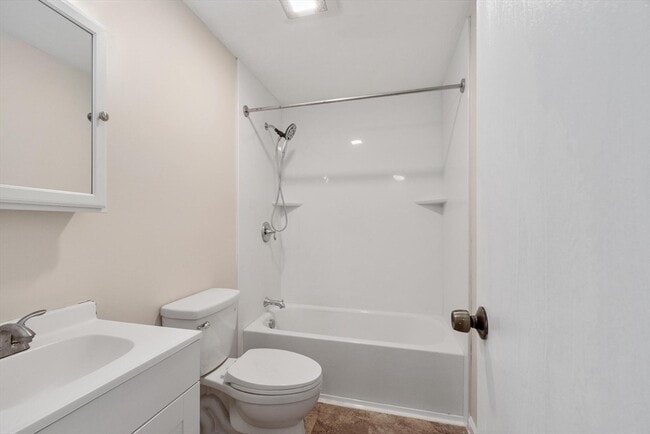 Building Photo - 9 Kennedy Dr