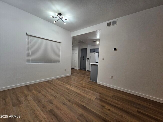 Building Photo - 15050 N Thompson Peak Pkwy
