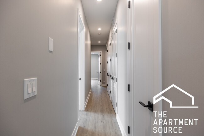 Building Photo - 3738 S Calumet Ave